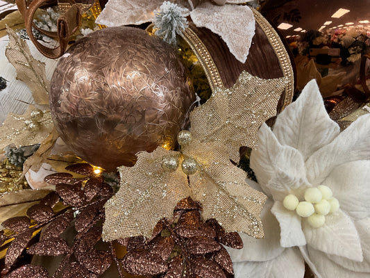 Burlap Holly Leaf