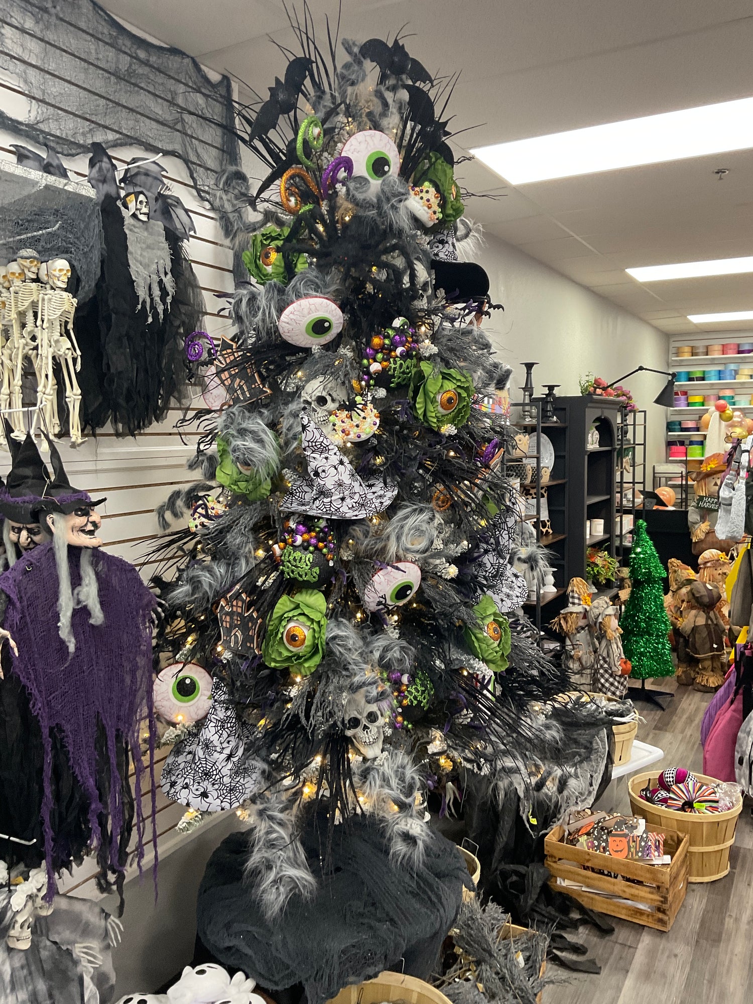 Spooky Halloween Tree Kit