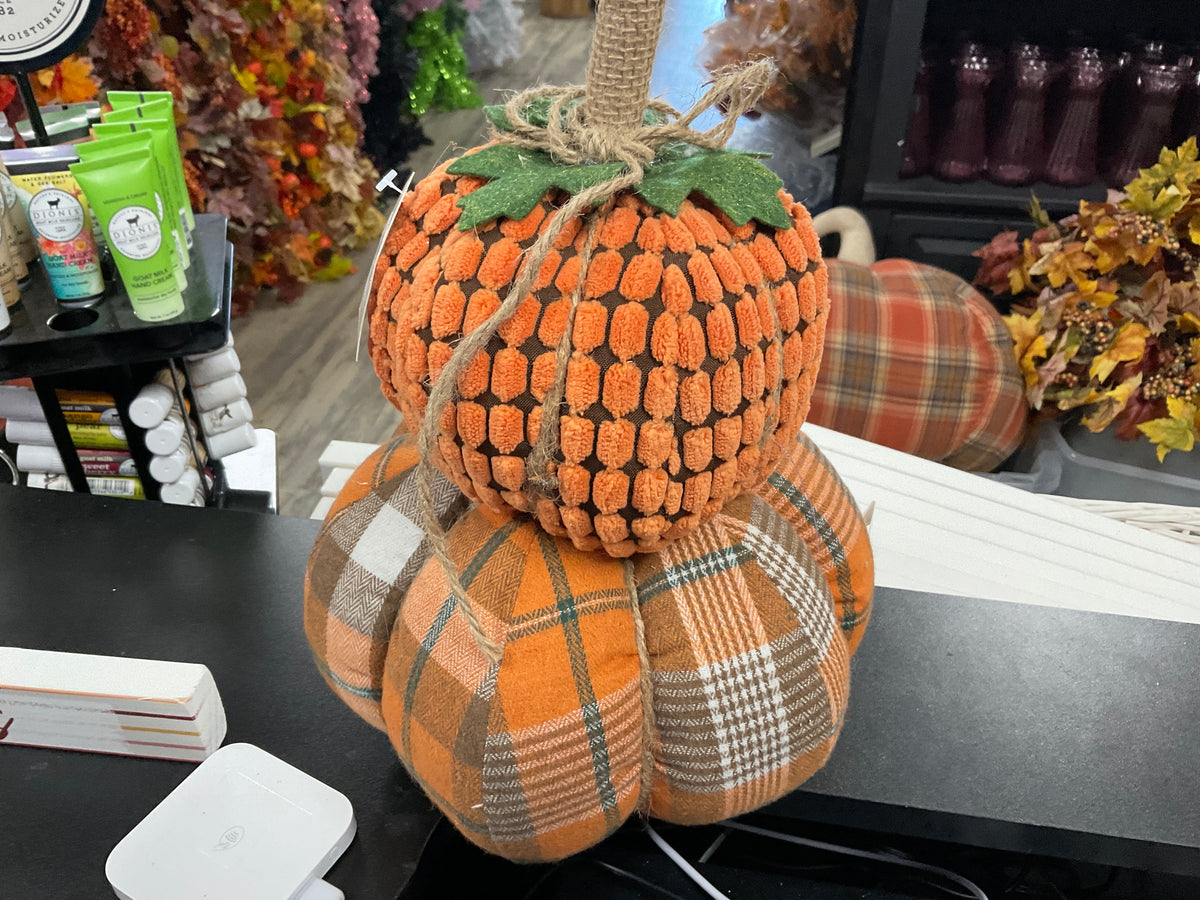 Flannel Stacked Pumpkins