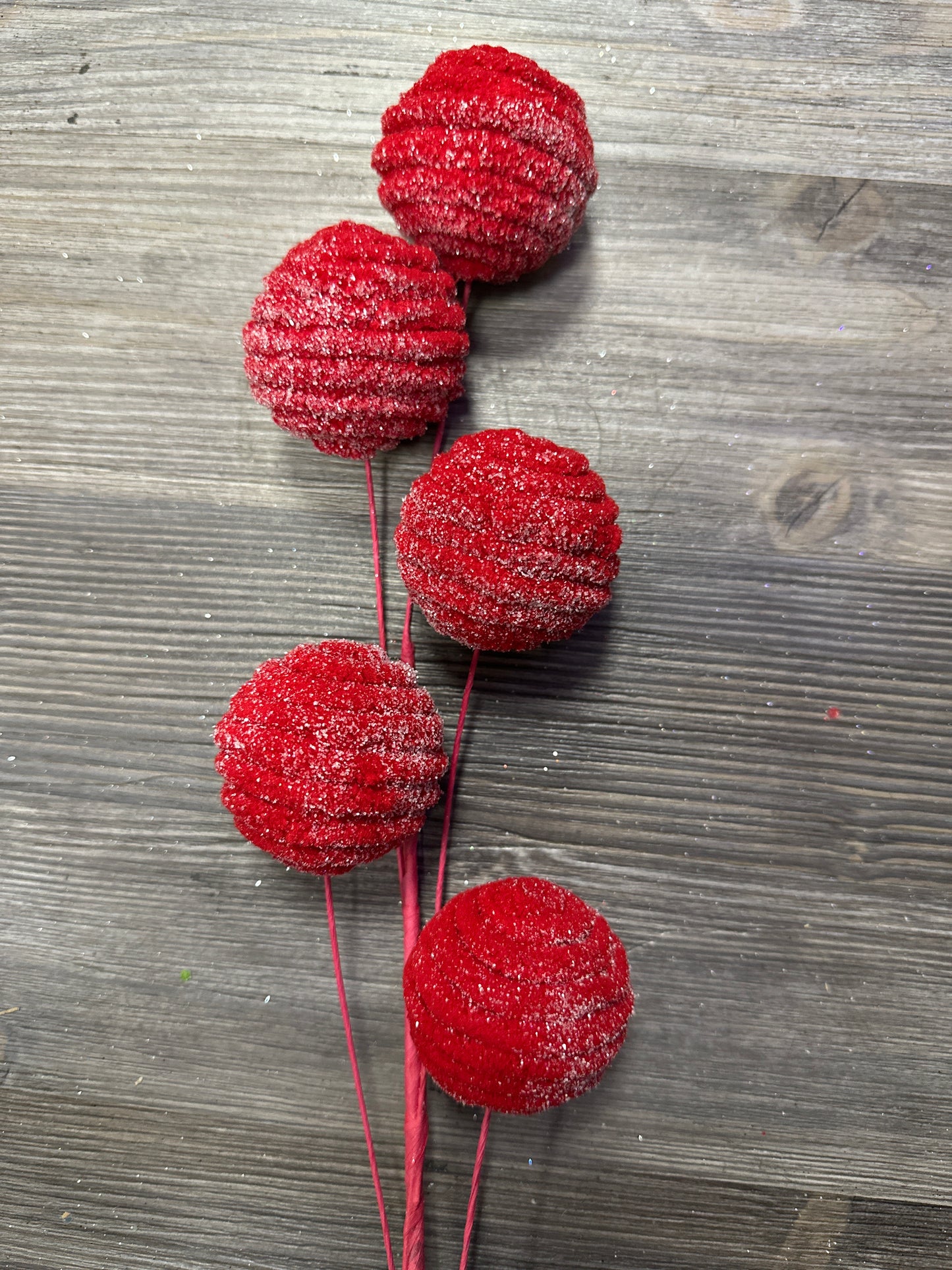 Red Puff Spray
